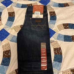 Wrangler Retro jeans 6 slim. NWT